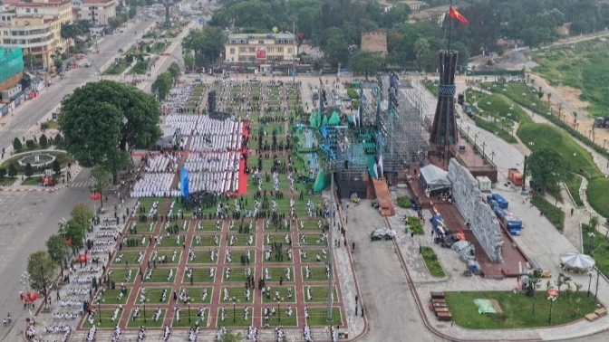 Nhảy sạp lập kỷ lục trong đêm khai mạc Mùa du lịch Thái Nguyên 2026 Nhảy sạp lập kỷ lục trong đêm khai mạc Mùa du lịch Thái Nguyên 2026