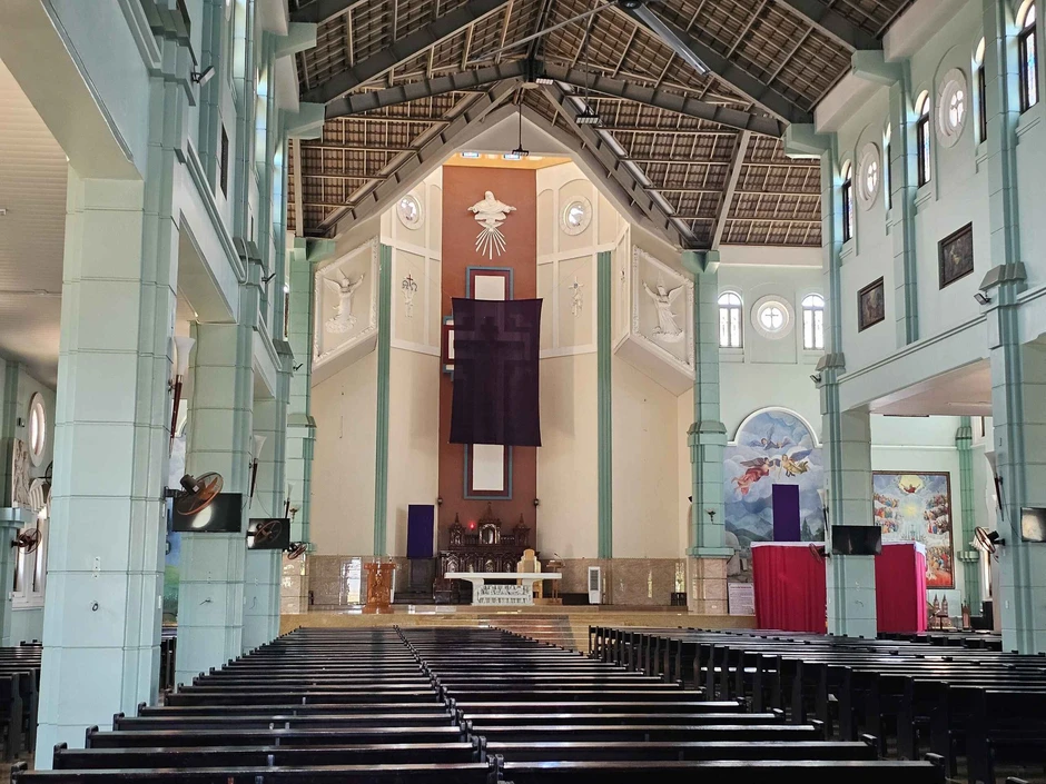 Những nhà thờ độc đáo: Nhà thờ Buôn Hồ - kiệt tác Gothic giữa Tây nguyên Những nhà thờ độc đáo: Nhà thờ Buôn Hồ - kiệt tác Gothic giữa Tây nguyên