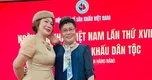 NSND Hương Dung và NSND Tâm Chính vui mừng ngày hội ngộ