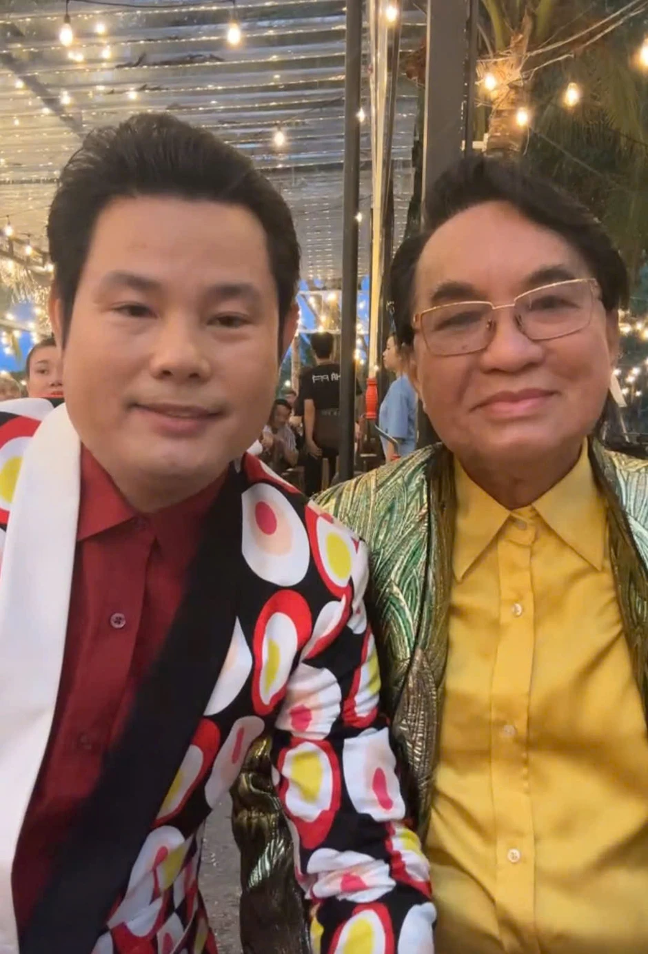 NSND Thanh Tuấn lên tiếng về ồn ào với 'Chuông vàng vọng cổ' Bùi Trung Đẳng NSND Thanh Tuấn lên tiếng về ồn ào với 'Chuông vàng vọng cổ' Bùi Trung Đẳng
