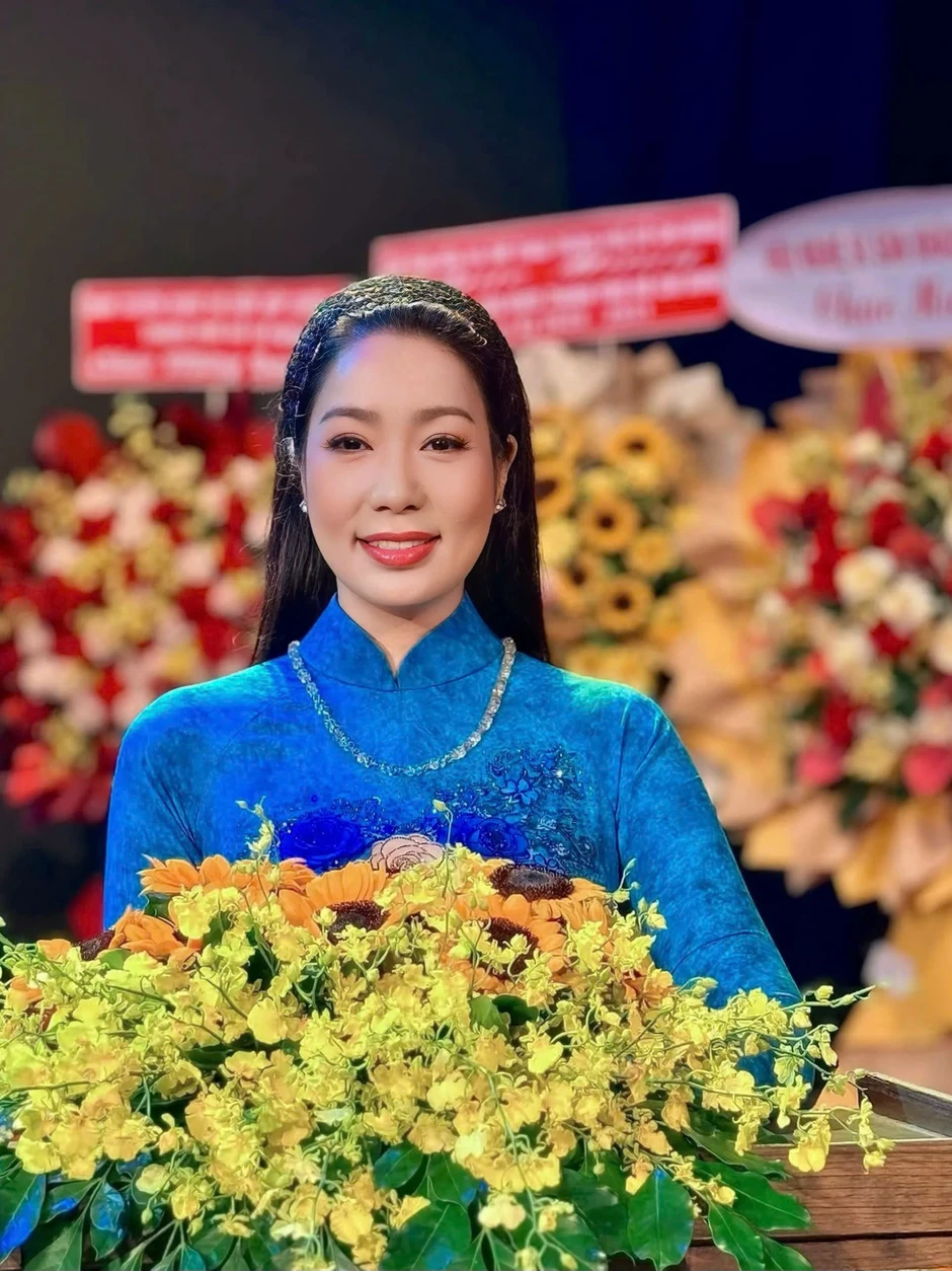 NSND Trịnh Kim Chi lên chức chủ tịch NSND Trịnh Kim Chi lên chức chủ tịch
