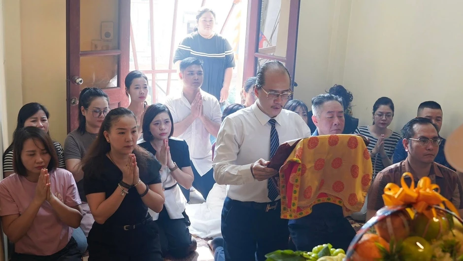 NSND Xuân Bắc, Tự Long và hàng nghìn nghệ sĩ dâng hương Tổ nghề sân khấu