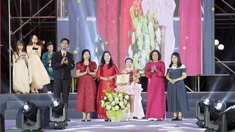Nữ sinh Hải Phòng thắng hàng loạt hạng mục tại Giải thưởng Búp sen vàng 2026