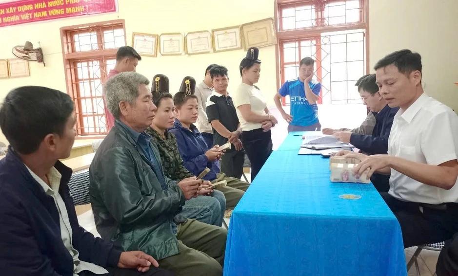 Ở đâu có Nhân dân… Ở đâu có Nhân dân…
