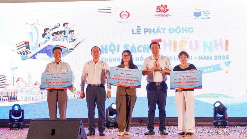 Phát động hưởng ứng Hội sách Thiếu nhi Thành phố Hồ Chí Minh Phát động hưởng ứng Hội sách Thiếu nhi Thành phố Hồ Chí Minh