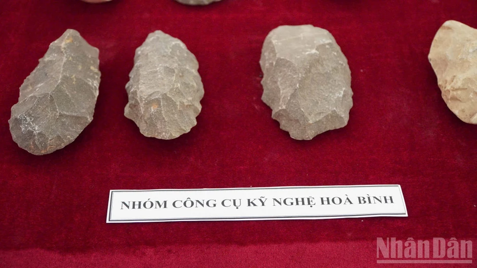 Phát hiện điểm khảo cổ học có niên đại hơn 3.500 năm tại Lào Cai Phát hiện điểm khảo cổ học có niên đại hơn 3.500 năm tại Lào Cai