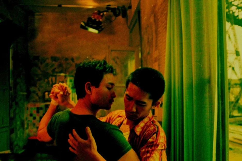 Qua đời 23 năm, Trương Quốc Vinh vẫn khiến công chúng phát sốt Qua đời 23 năm, Trương Quốc Vinh vẫn khiến công chúng phát sốt