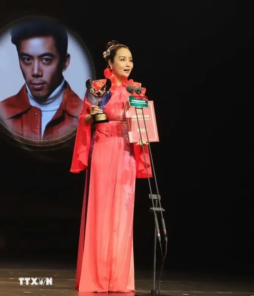 'Quán Kỳ Nam' thắng giải Đạo diễn xuất sắc nhất tại Liên hoan phim châu Á