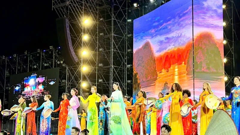 Quảng Ninh: Khai mạc Cuộc thi Miss World lần thứ 73 Quảng Ninh: Khai mạc Cuộc thi Miss World lần thứ 73