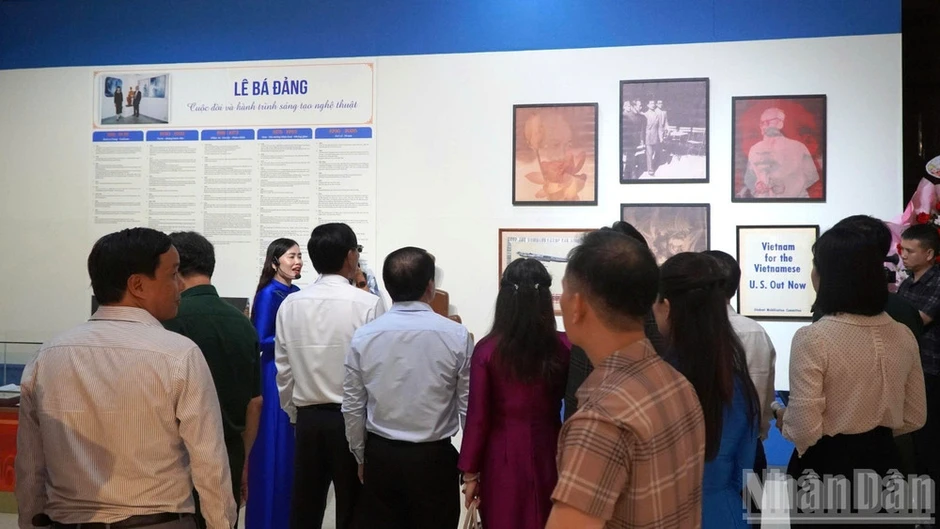 Quảng Trị: Khai mạc triển lãm mỹ thuật “Lê Bá Đảng-Khát vọng hòa bình” Quảng Trị: Khai mạc triển lãm mỹ thuật “Lê Bá Đảng-Khát vọng hòa bình”