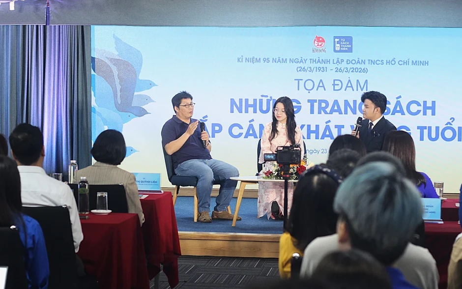Ra mắt 'Tủ sách Thanh niên' truyền tải giá trị của lòng yêu nước Ra mắt 'Tủ sách Thanh niên' truyền tải giá trị của lòng yêu nước