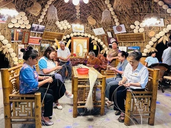 Sôi nổi ngày hội “Tết cùng” của người dân xã Phú Nghĩa, Hà Nội
