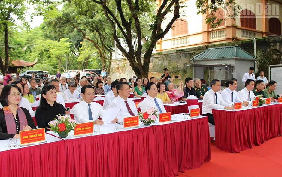 Sơn La khai mạc triển lãm chuyên đề về "Cuộc vượt ngục năm 1943" Sơn La khai mạc triển lãm chuyên đề về "Cuộc vượt ngục năm 1943"