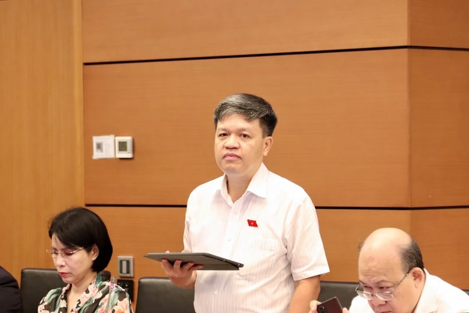 Sửa đổi Luật Xuất bản: Đề nghị tăng chế tài xử lý vi phạm bản quyền bằng AI Sửa đổi Luật Xuất bản: Đề nghị tăng chế tài xử lý vi phạm bản quyền bằng AI