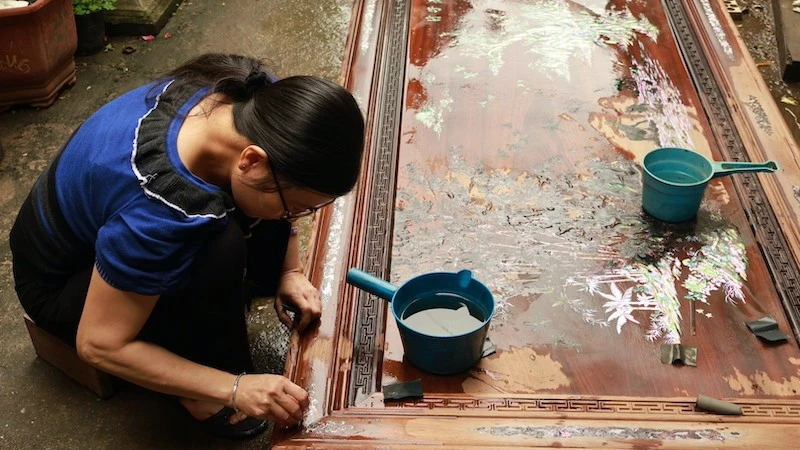 Sức trẻ góp phần tôn vinh nghệ thuật khảm trai truyền thống Sức trẻ góp phần tôn vinh nghệ thuật khảm trai truyền thống