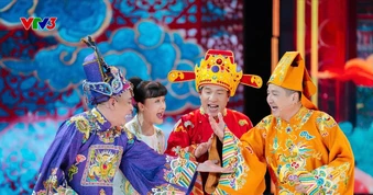 'Táo quân' tái xuất với tiểu phẩm 'Hái hoa dân chủ'