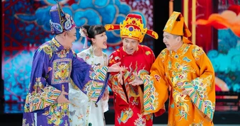 Táo Quân 'trái mùa' vẫn gây sốt