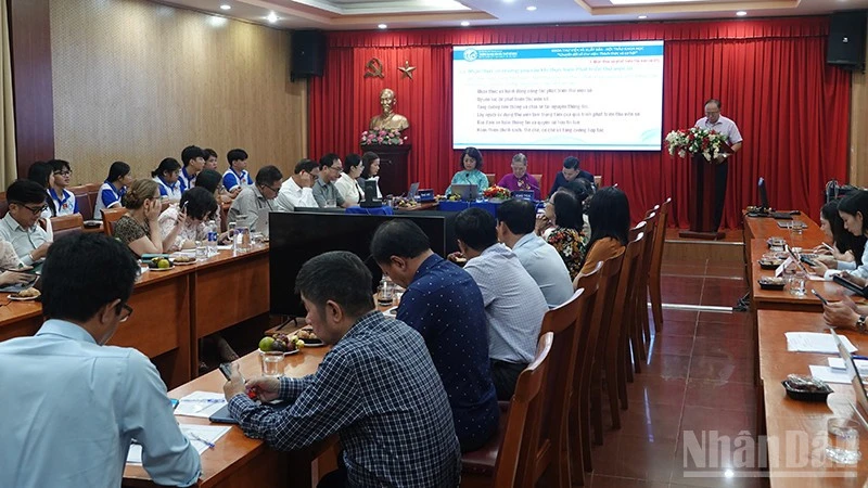 Thách thức và cơ hội trong chuyển đổi số thư viện