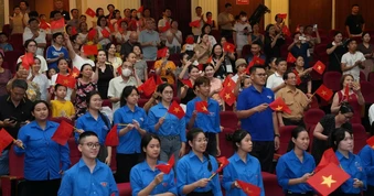 Thanh Hóa: Chương trình nghệ thuật đặc biệt “Bác Hồ - Hai tiếng thiêng liêng” - Kỷ niệm 115 năm Ngày Bác Hồ ra đi tìm đường cứu nước