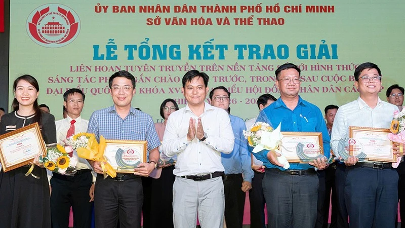 Thành phố Hồ Chí Minh: Trao giải Liên hoan tuyên truyền trên nền tảng số Thành phố Hồ Chí Minh: Trao giải Liên hoan tuyên truyền trên nền tảng số