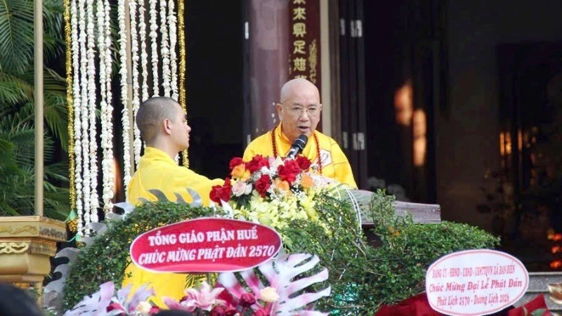 Thành phố Huế: Trang nghiêm cử hành Đại lễ Phật đản Phật lịch 2570 tại tổ đình Từ Đàm Thành phố Huế: Trang nghiêm cử hành Đại lễ Phật đản Phật lịch 2570 tại tổ đình Từ Đàm