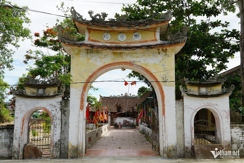 Tháp cổ nghìn năm bên sông Lam, nơi phát hiện bảo vật quốc gia quý hiếm Tháp cổ nghìn năm bên sông Lam, nơi phát hiện bảo vật quốc gia quý hiếm