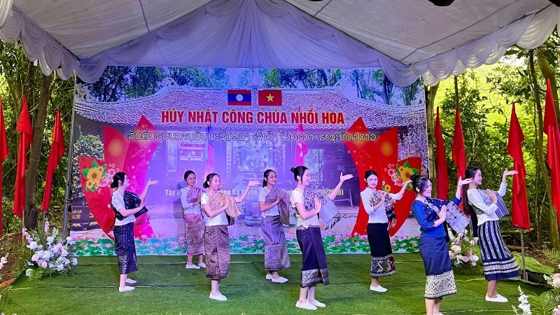 Thắt chặt tình hữu nghị Việt-Lào qua lễ Húy nhật Công chúa Nhồi Hoa năm 2026 Thắt chặt tình hữu nghị Việt-Lào qua lễ Húy nhật Công chúa Nhồi Hoa năm 2026