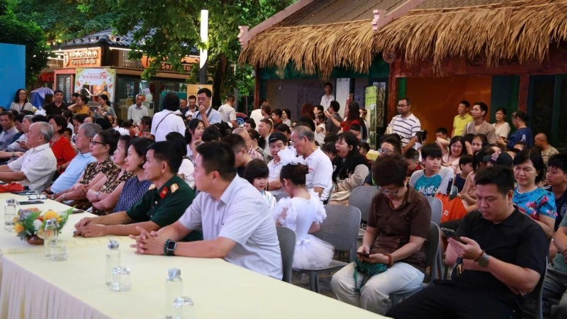 Thêm không gian vui chơi sáng tạo cho trẻ em tại Phố Sách Hà Nội Thêm không gian vui chơi sáng tạo cho trẻ em tại Phố Sách Hà Nội