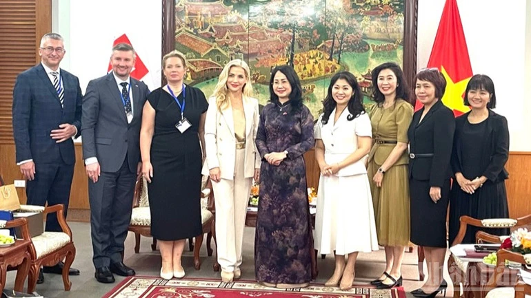 Thúc đẩy hợp tác văn hóa Việt Nam-Slovakia hiệu quả, thiết thực Thúc đẩy hợp tác văn hóa Việt Nam-Slovakia hiệu quả, thiết thực
