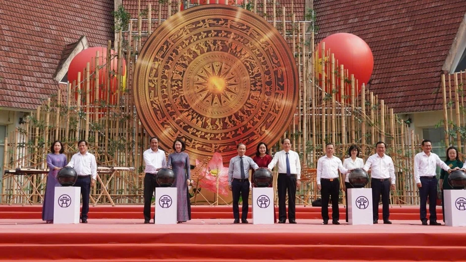 Tôn vinh nét đẹp Hà Nội và các vùng miền, hướng tới Ngày Văn hóa Việt Nam Tôn vinh nét đẹp Hà Nội và các vùng miền, hướng tới Ngày Văn hóa Việt Nam