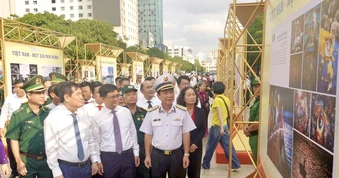 TP.HCM: Khai mạc triển lãm ảnh 'Việt Nam - Một dải non sông'