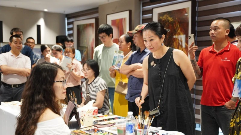 Trải nghiệm nghệ thuật cùng "Hơi thở màu nước" Trải nghiệm nghệ thuật cùng "Hơi thở màu nước"