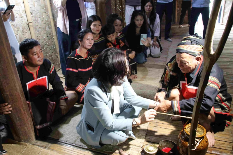 Trải nghiệm văn hoá độc đáo đầu xuân của đồng bào Tây Nguyên tại Thủ đô Hà Nội Trải nghiệm văn hoá độc đáo đầu xuân của đồng bào Tây Nguyên tại Thủ đô Hà Nội