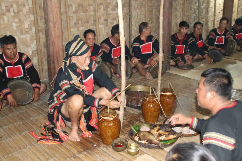 Trải nghiệm văn hoá độc đáo đầu xuân của đồng bào Tây Nguyên tại Thủ đô Hà Nội Trải nghiệm văn hoá độc đáo đầu xuân của đồng bào Tây Nguyên tại Thủ đô Hà Nội
