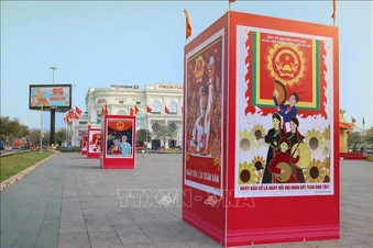 Tranh cổ động bầu cử: Lan tỏa tinh thần ngày hội lớn của toàn dân
