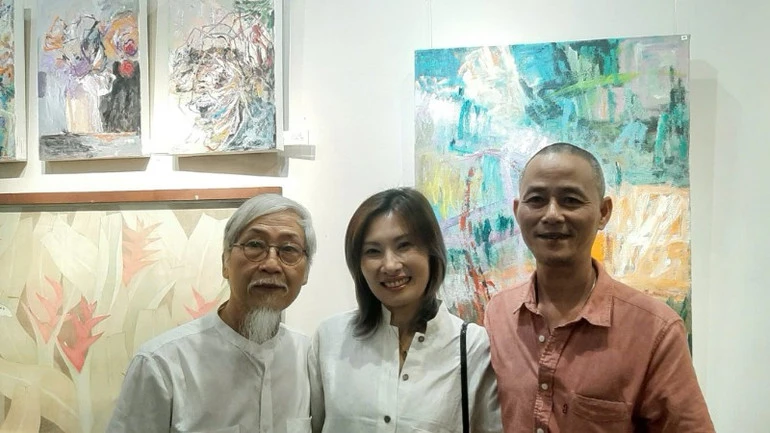 Triển lãm mỹ thuật "Hai một ba" - hòa sắc từ chất liệu đến cảm xúc Triển lãm mỹ thuật "Hai một ba" - hòa sắc từ chất liệu đến cảm xúc