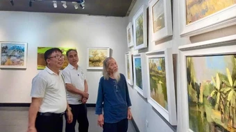 Triển lãm "Sắc quê 11" và nhịp điệu của ký ức làng quê
