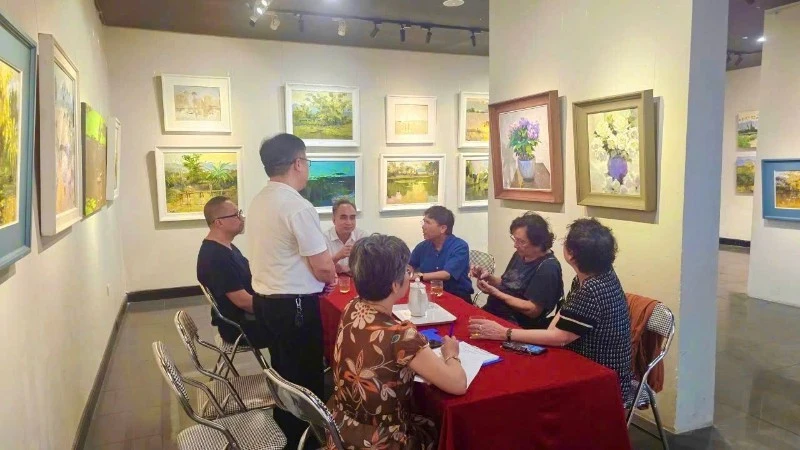 Triển lãm "Sắc quê 11" và nhịp điệu của ký ức làng quê Triển lãm "Sắc quê 11" và nhịp điệu của ký ức làng quê