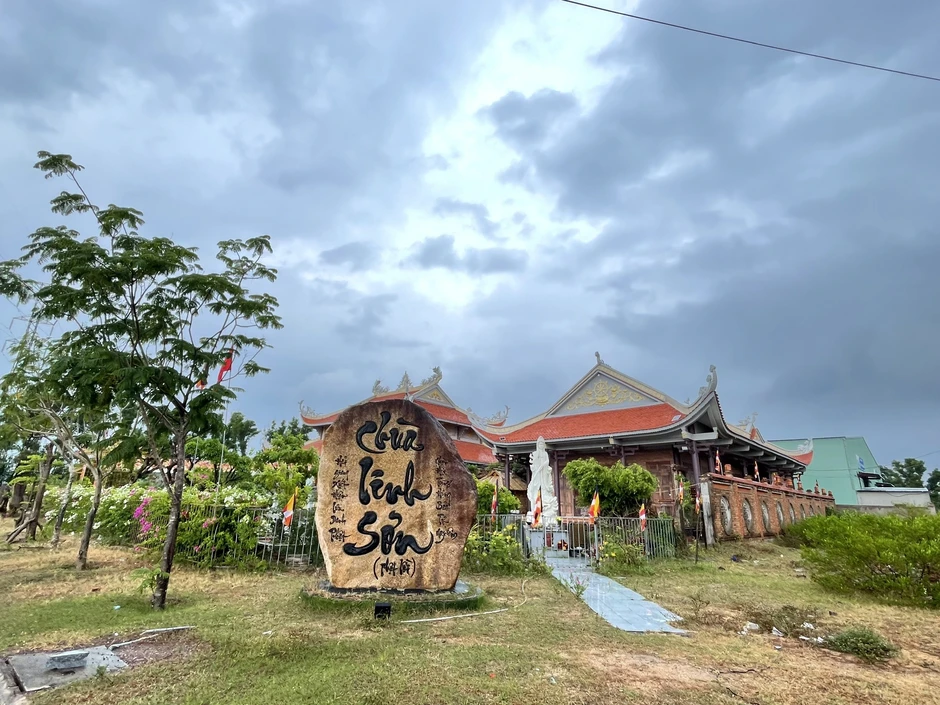 Truyền thuyết về pho tượng 'đổ mồ hôi', chữa được bệnh dịch ở chùa Phật Lồi Truyền thuyết về pho tượng 'đổ mồ hôi', chữa được bệnh dịch ở chùa Phật Lồi