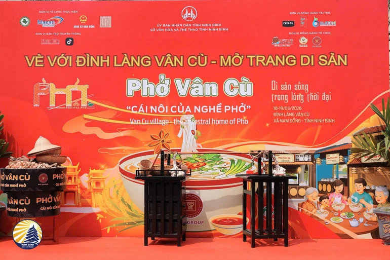 Từ làng phở Vân Cù hướng tới hành trình công nhận di sản nhân loại Từ làng phở Vân Cù hướng tới hành trình công nhận di sản nhân loại