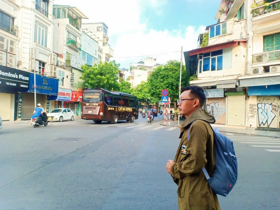 Từ lời chào vu vơ đến bục giảng hội nhập Từ lời chào vu vơ đến bục giảng hội nhập
