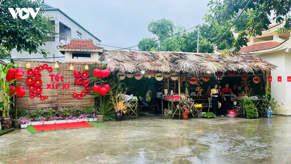 Tưng bừng lễ hội Tết Xíp Xí của người Thái trắng Phù Yên, Sơn La