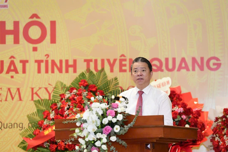 Tuyên Quang xây dựng đội ngũ văn nghệ sĩ có bản lĩnh chính trị và khát vọng cống hiến Tuyên Quang xây dựng đội ngũ văn nghệ sĩ có bản lĩnh chính trị và khát vọng cống hiến
