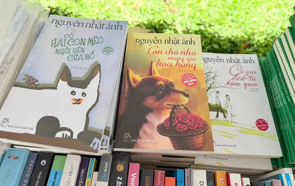 Vạch trần 'ma trận' sách lậu đội lốt hội chợ sách cũ