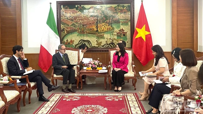Việt Nam-Italia thúc đẩy hợp tác giao lưu văn hóa Việt Nam-Italia thúc đẩy hợp tác giao lưu văn hóa