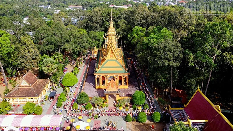 Vĩnh Long gìn giữ, phát huy giá trị văn hóa dân tộc Vĩnh Long gìn giữ, phát huy giá trị văn hóa dân tộc