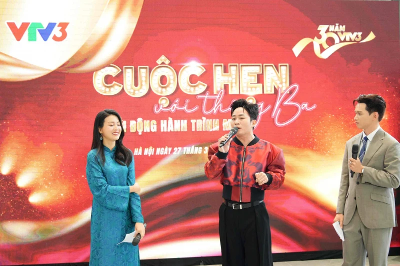 VTV3 xác nhận “Táo Quân” tái xuất “trái mùa”, có Tùng Dương tham gia VTV3 xác nhận “Táo Quân” tái xuất “trái mùa”, có Tùng Dương tham gia