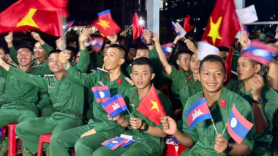 Vũ điệu thắm tình hữu nghị Việt Nam-Lào-Campuchia Vũ điệu thắm tình hữu nghị Việt Nam-Lào-Campuchia
