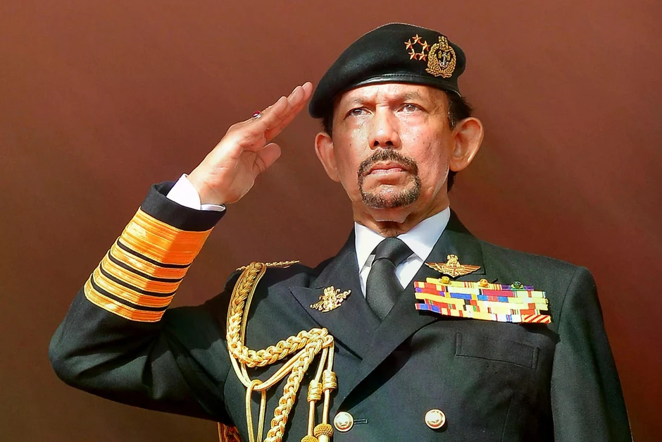 Vụ tước danh hiệu con dâu chấn động và cuộc sống xa hoa của Quốc vương Brunei Vụ tước danh hiệu con dâu chấn động và cuộc sống xa hoa của Quốc vương Brunei