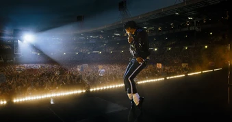 'Vua nhạc Pop' Michael Jackson trở lại vị trí dẫn đầu tại phòng vé Bắc Mỹ